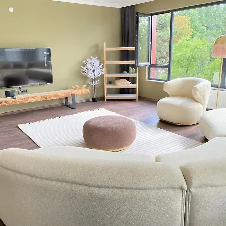 1006 135 Sqm Close To Consulates Lejlighed