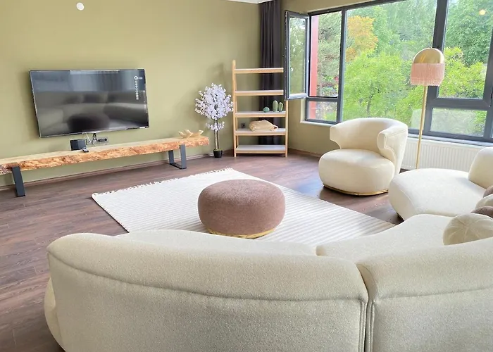 1006 135 Sqm Close To Consulates Lejlighed