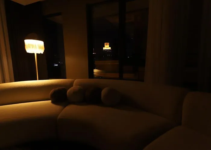 1006 135 Sqm Close To Consulates Lejlighed *