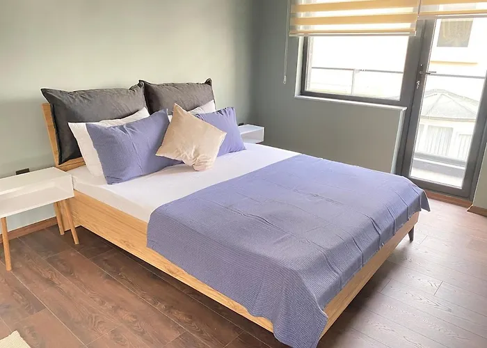 1006 135 Sqm Close To Consulates Ankara