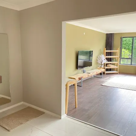 1006 135 Sqm Close To Consulates