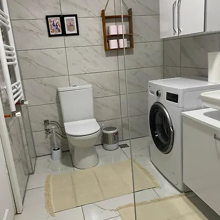 1006 135 Sqm Close To Consulates Apartment